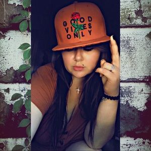 Meet your Posher, Victoria